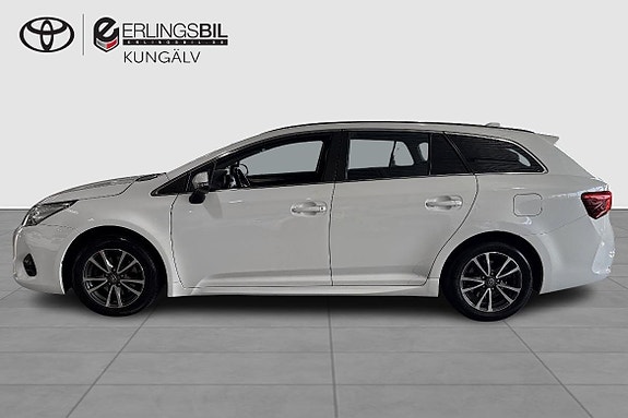 Toyota Avensis 4 of 13