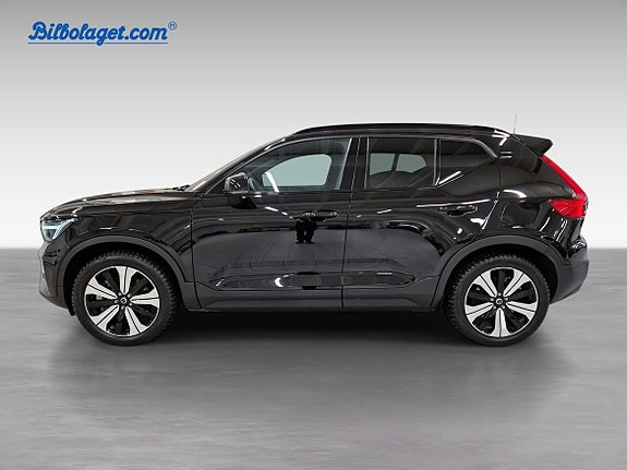Volvo EX40 3 of 16