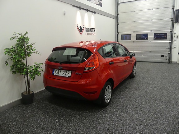 Ford Fiesta 3 of 11