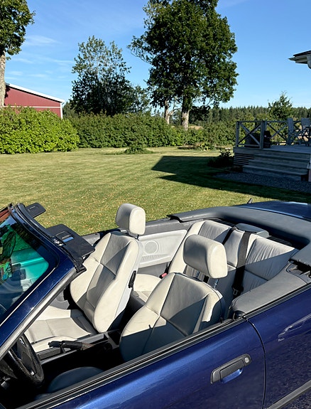 BMW 320i 7 of 8