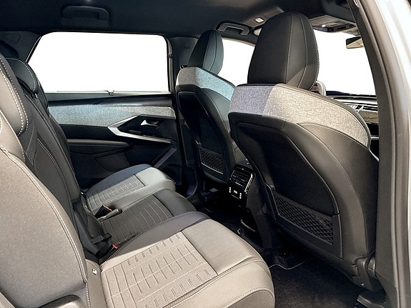 Peugeot 5008 14 of 17