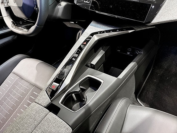 Peugeot 5008 12 of 17