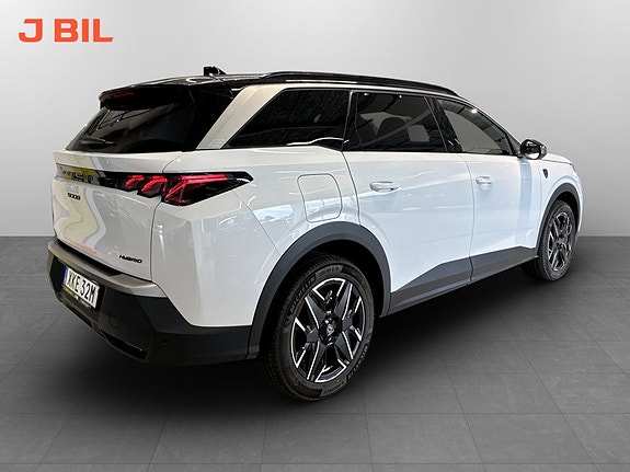 Peugeot 5008 3 of 17