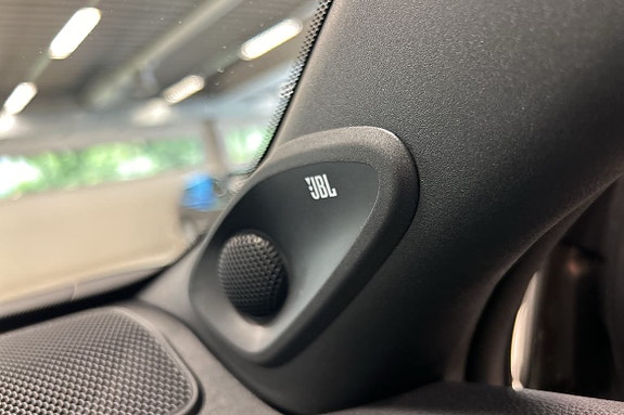Toyota Yaris 13 of 13