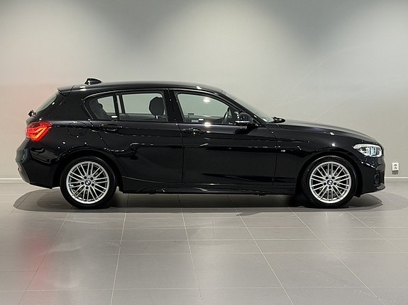 BMW 118d 3 of 17