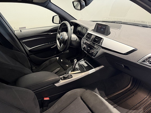 BMW 118d 9 of 17
