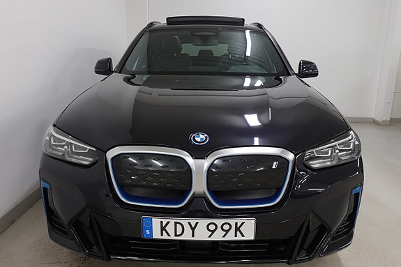 BMW iX3 2 of 30