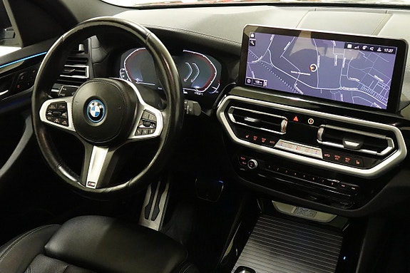 BMW iX3 8 of 30
