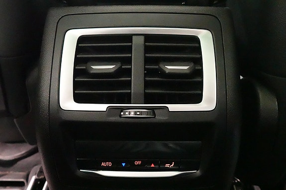 BMW iX3 23 of 30