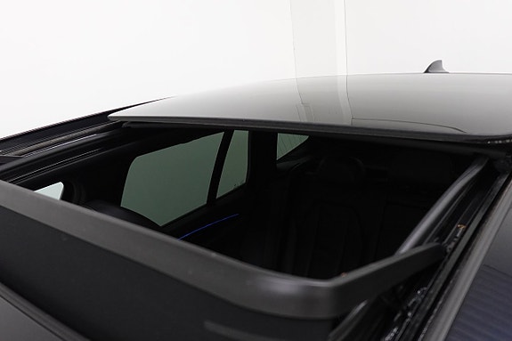 BMW iX3 25 of 30