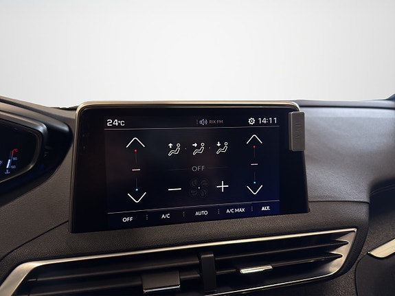 Peugeot 3008 16 of 19
