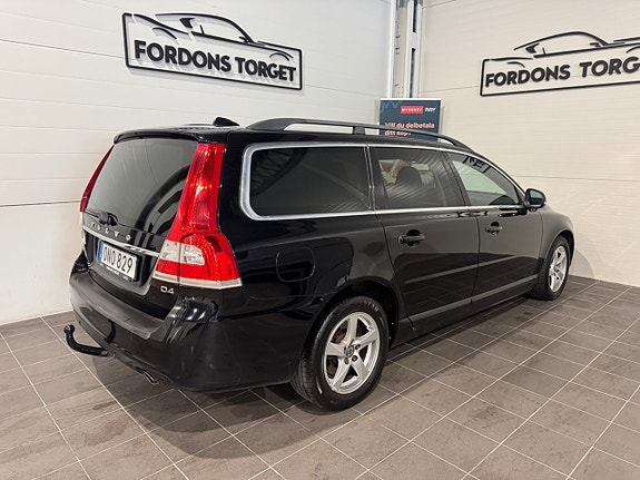 Volvo V70 6 of 22