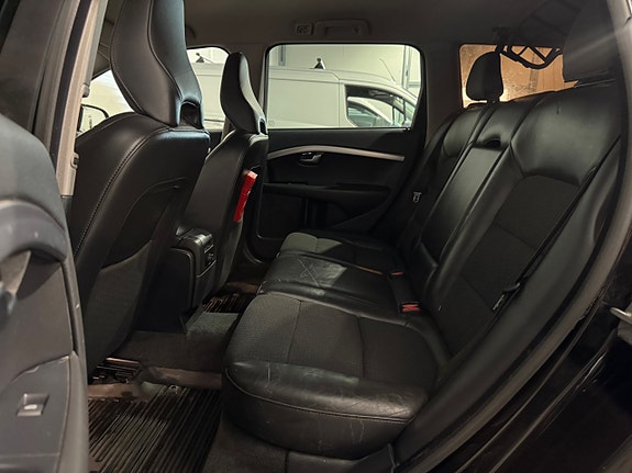 Volvo V70 19 of 22