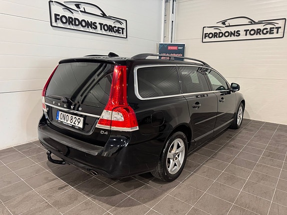 Volvo V70 7 of 22