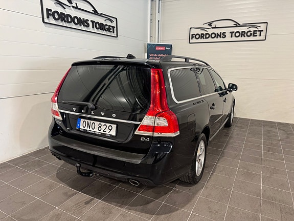 Volvo V70 8 of 22
