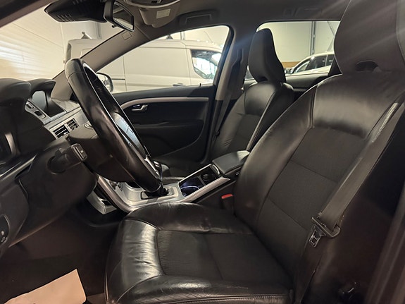 Volvo V70 18 of 22