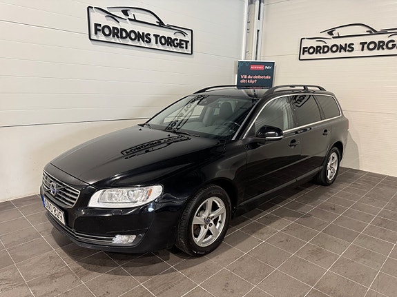Volvo V70 2 of 22