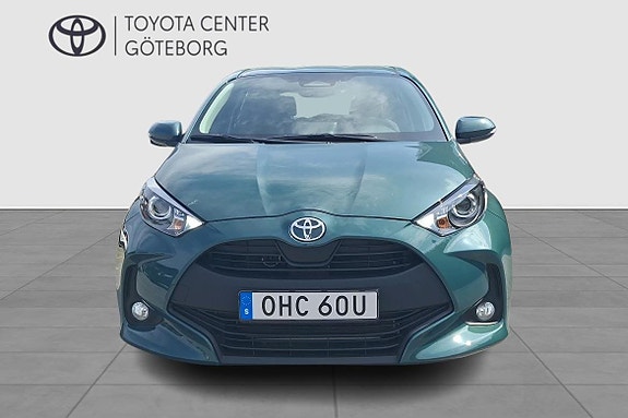 Toyota Yaris 7 of 13