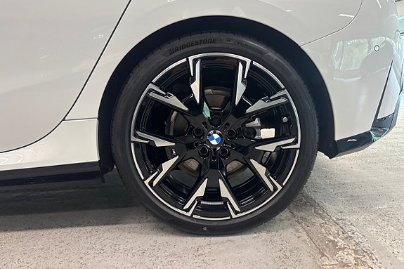 BMW 120 16 of 19