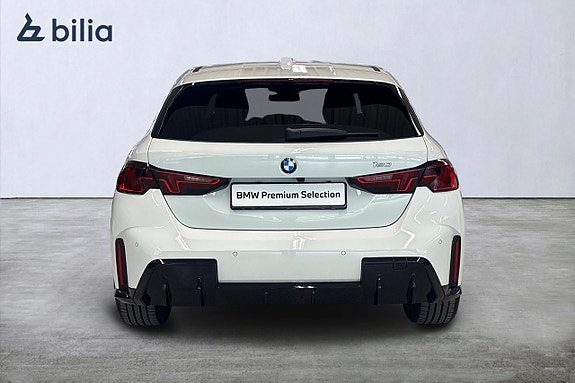 BMW 120 4 of 19