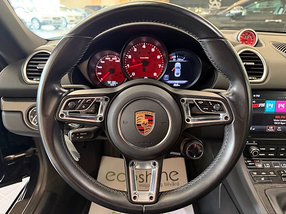 Porsche 718 Cayman 9 of 30