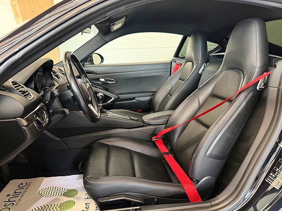 Porsche 718 Cayman 6 of 30