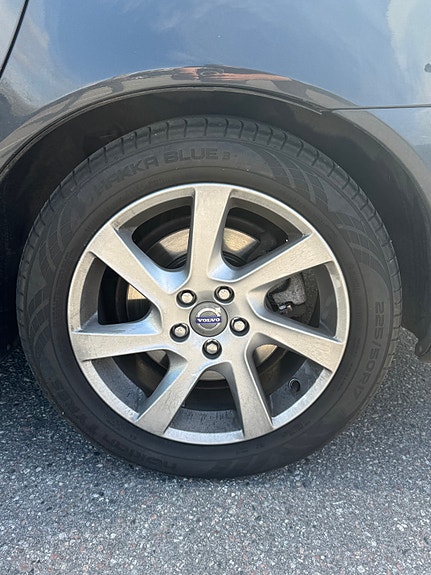 Volvo V70 4 of 12