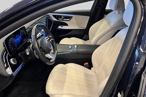 Mercedes-Benz E300 de 7 of 18