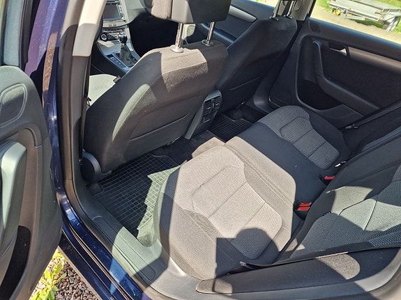 Volkswagen Passat 5 of 7