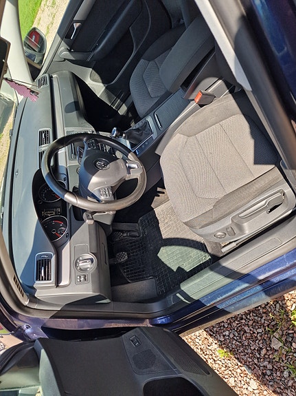 Volkswagen Passat 4 of 7