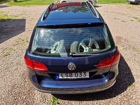 Volkswagen Passat 3 of 7