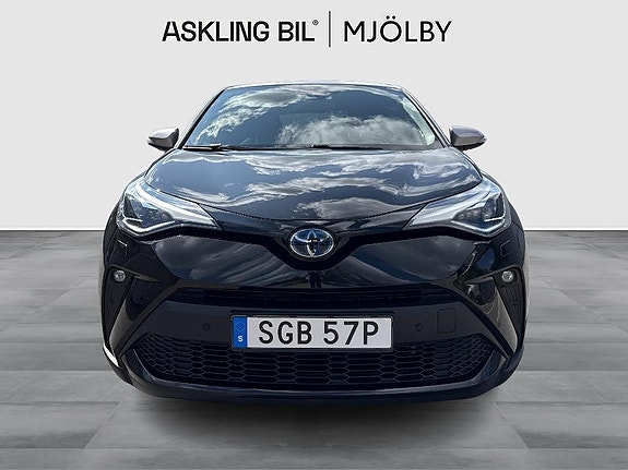 Toyota C-HR 5 of 12