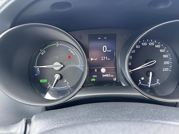 Toyota C-HR 12 of 12
