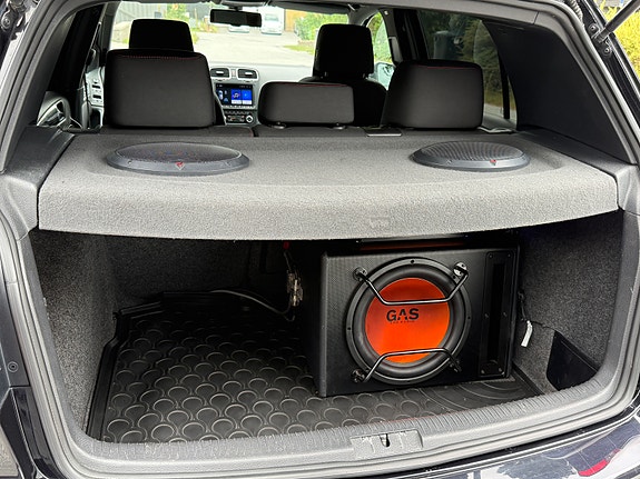 Volkswagen Golf VI 9 of 11
