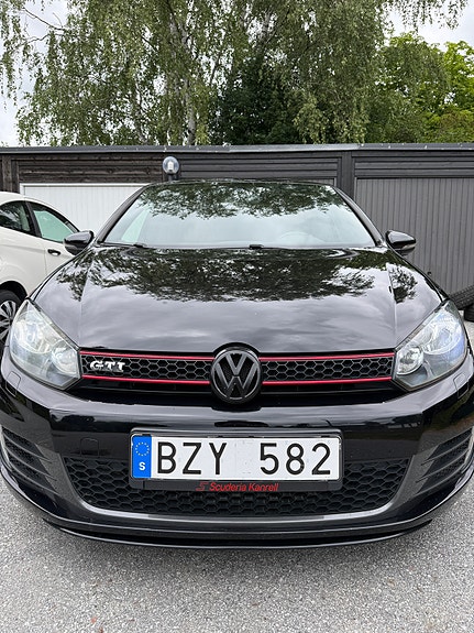 Volkswagen Golf VI 2 of 11