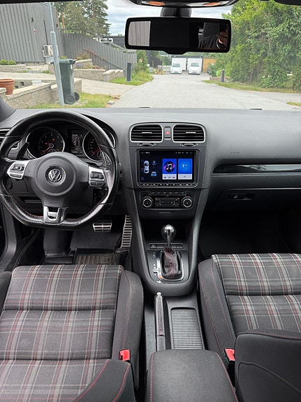 Volkswagen Golf VI 4 of 11