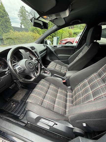 Volkswagen Golf VI 7 of 11