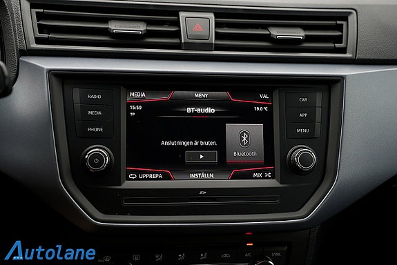 Seat Arona 23 of 28