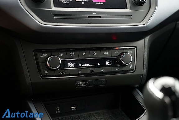 Seat Arona 25 of 28