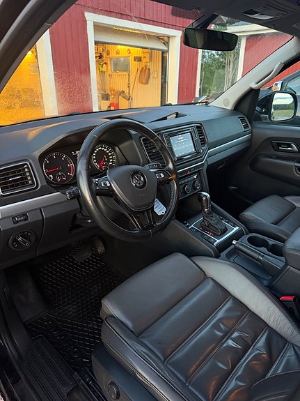 Volkswagen Amarok 13 of 18