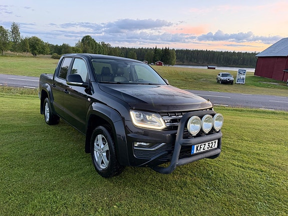 Volkswagen Amarok 8 of 18