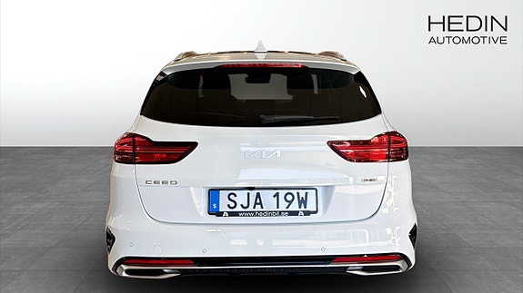 Kia Ceed 5 of 12
