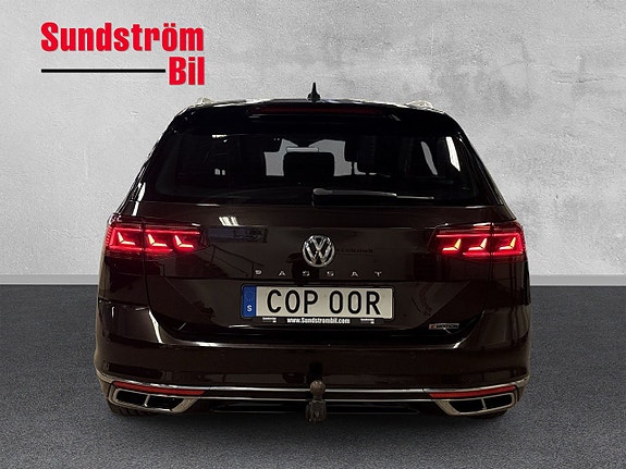 Volkswagen Passat 6 of 25