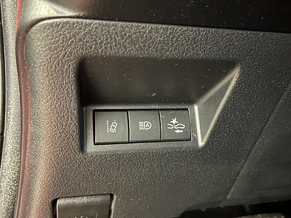 Toyota Yaris 11 of 13