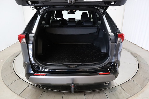 Toyota RAV4 9 of 25