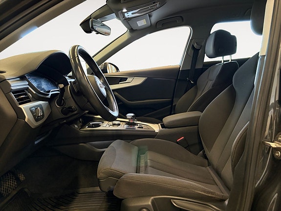 Audi A4 9 of 19