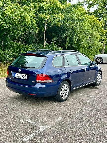 Volkswagen Golf VI 2 of 7