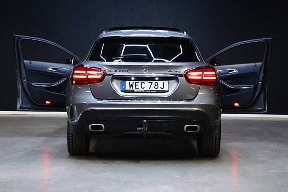 Mercedes-Benz GLA220 15 of 30