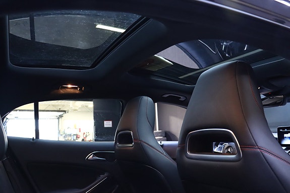 Mercedes-Benz GLA220 21 of 30