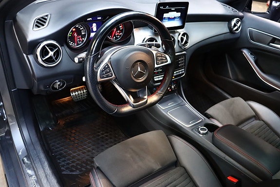 Mercedes-Benz GLA220 9 of 30